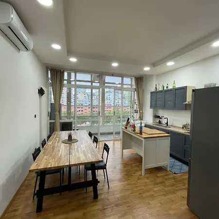 Splendido Loft Corso Svizzera Apartment